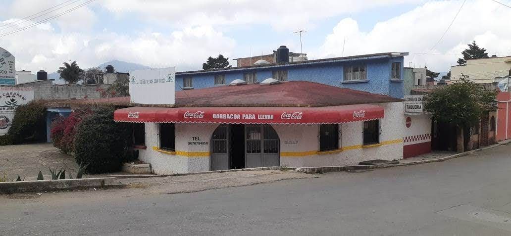 Se vende Inmueble Comercial en Periférico Sur