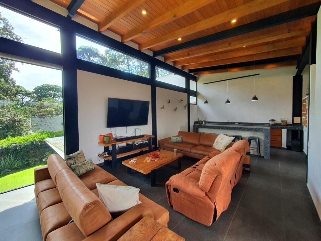 Casa en Cerro Gordo, Valle de Bravo, foto 2 de 19