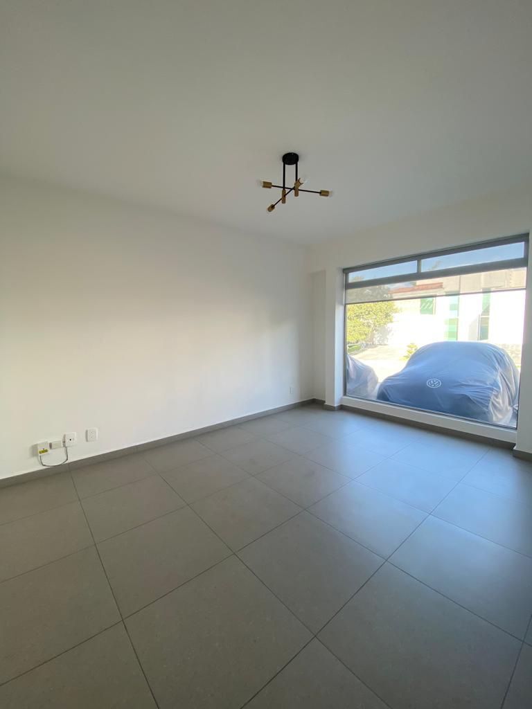 10 de 25: Estudio en planta baja,
