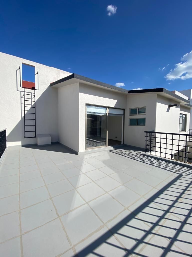 25 de 25: Terraza