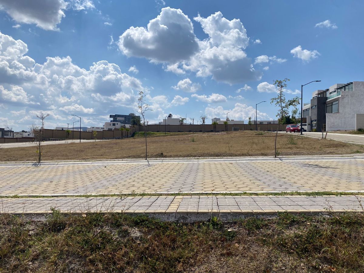 4 de 5: Vista desde el terreno