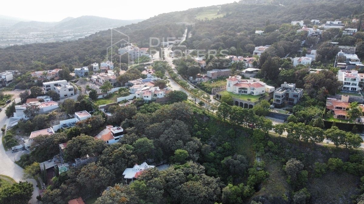 Terreno en venta en el Fraccionamiento el Palomar - foto 1