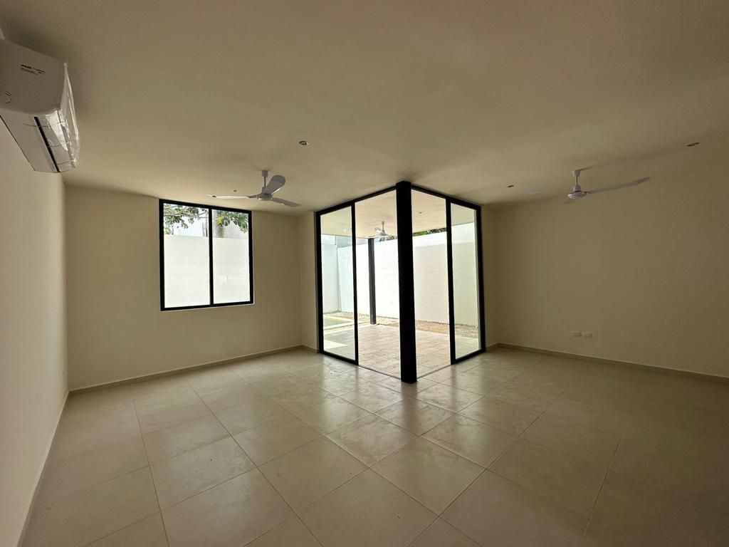 3 de 10: Sala, Comedor