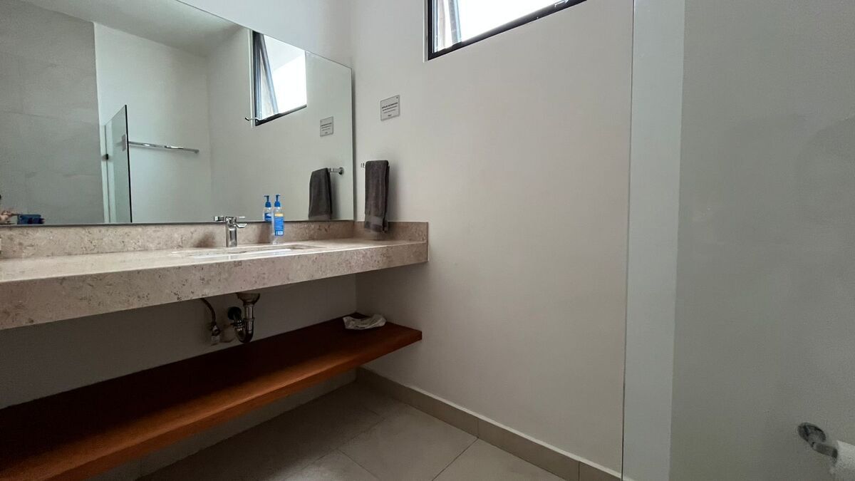 4 of 18: DEPA MUESTRA