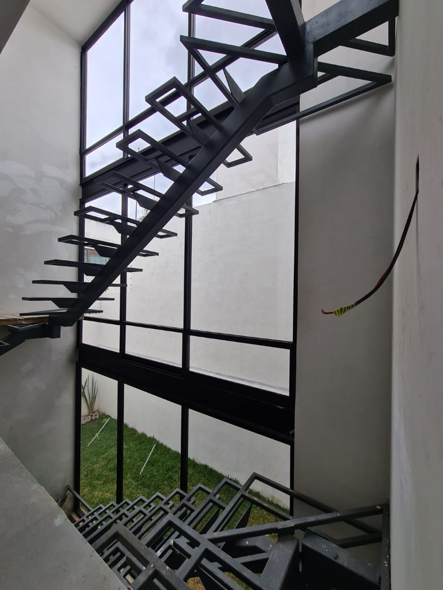 4 de 19: Acceso a Azotea-terraza