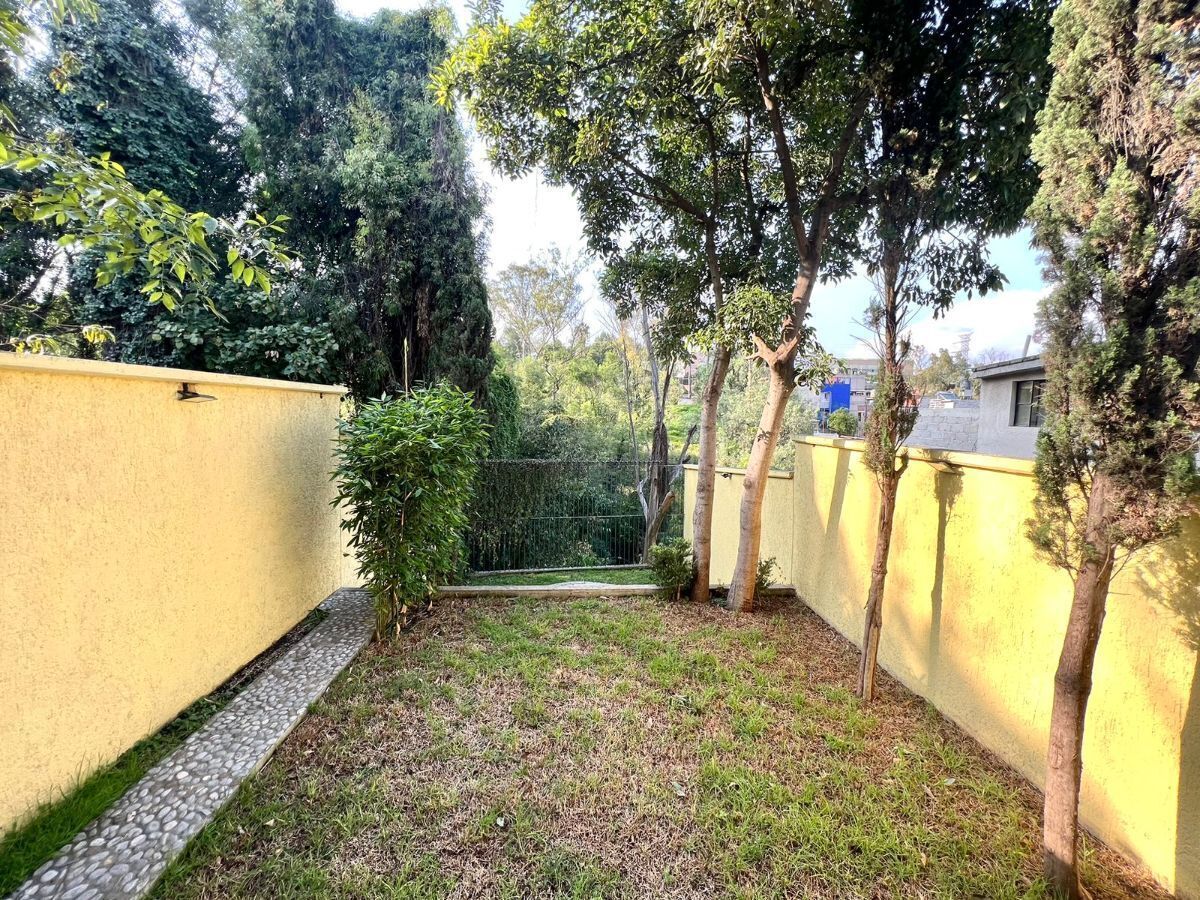 Casa con uso de suelo en San Jerónimo Lídice, La Magdalena Contreras, foto 2 de 25