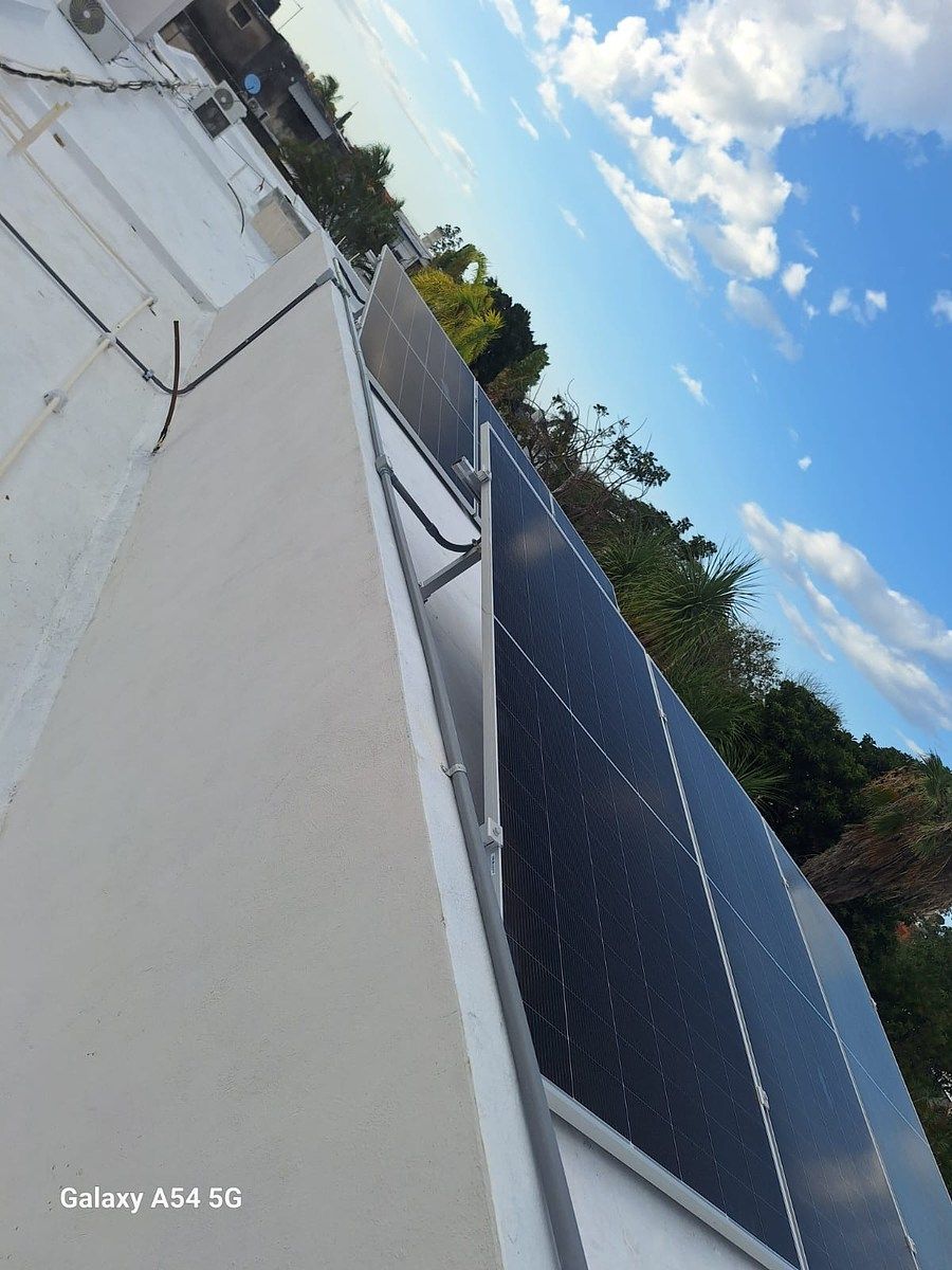 40 de 41: 10 paneles de 715w