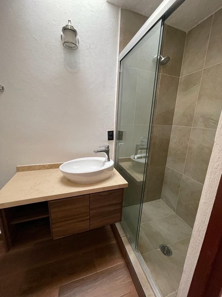 12 de 15: Baño recámara 2