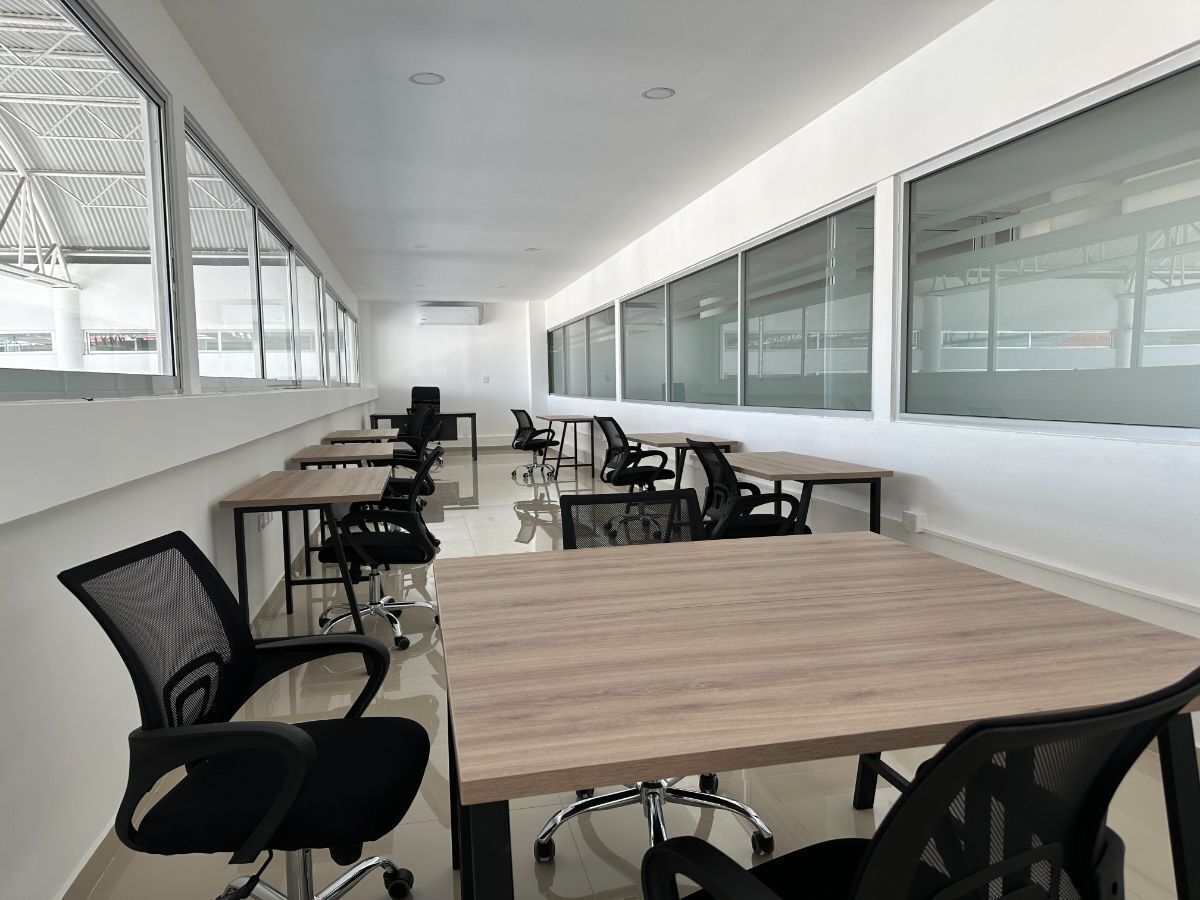 OFICINA AMUEBLADA 15 PERSONAS TODO INCLUIDO