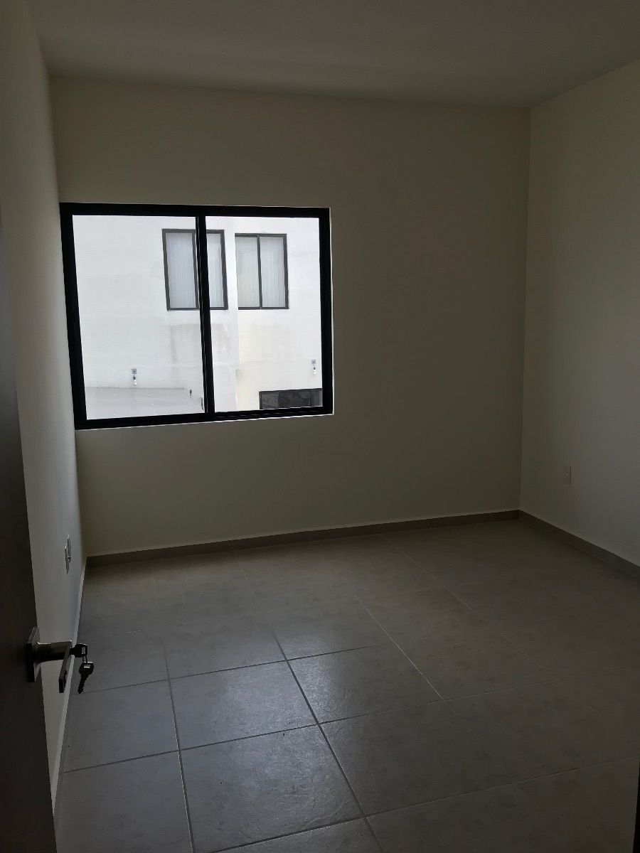14 of 21: 3 de cuarto con closet