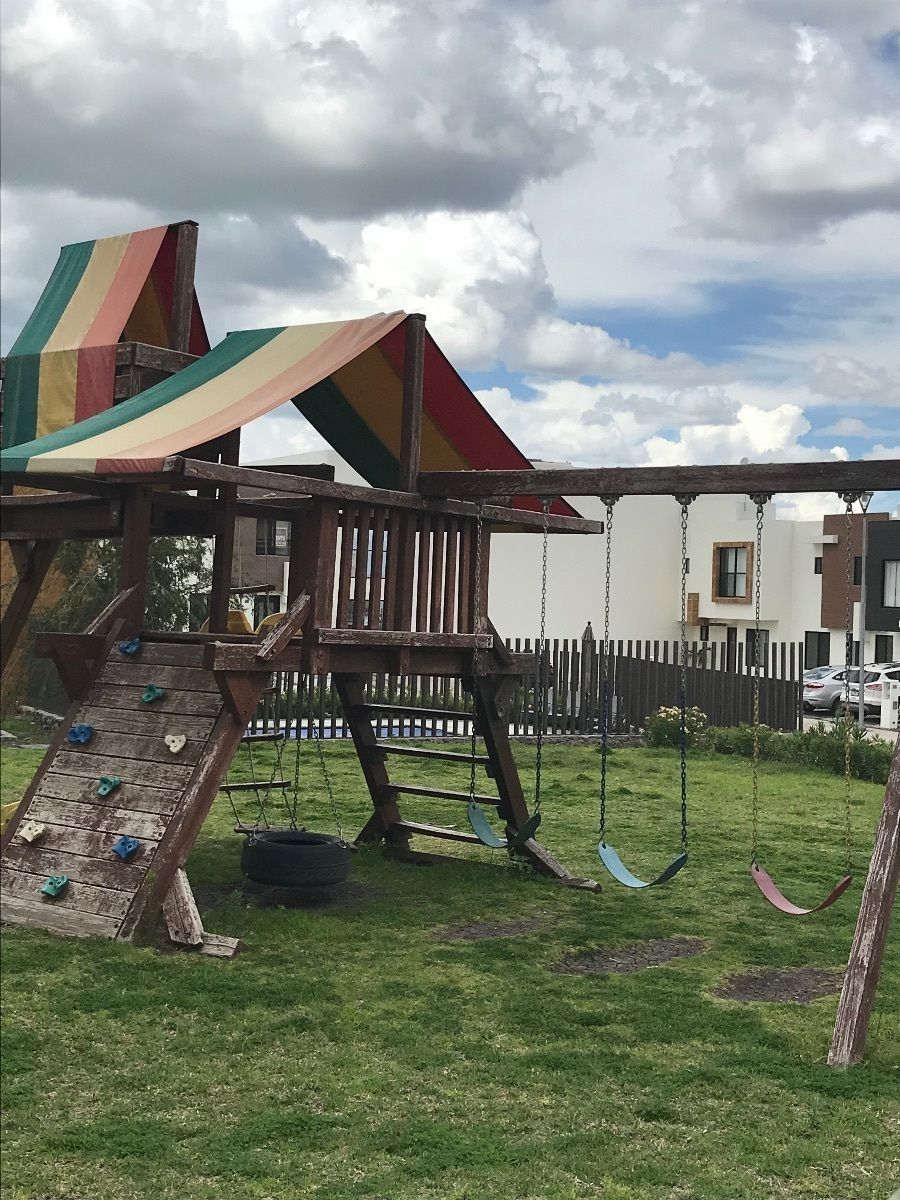 19 of 21: Juegos infantiles