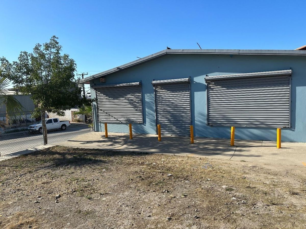 Bodega amplia en VENTA en Cucapah - foto 2