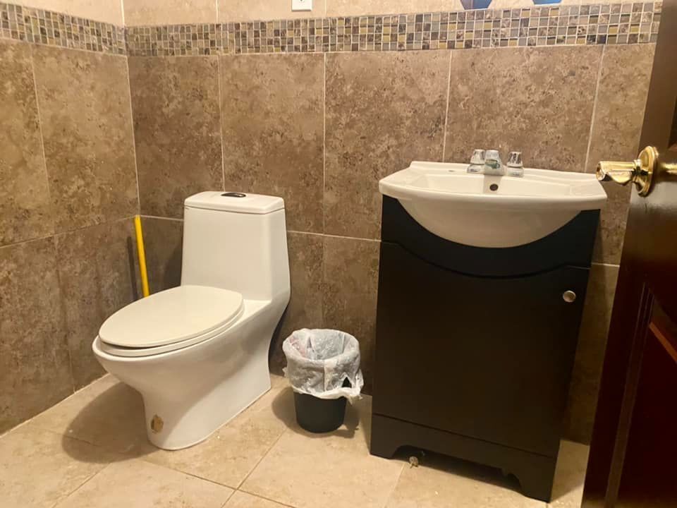 Planta alta, Baño completo.