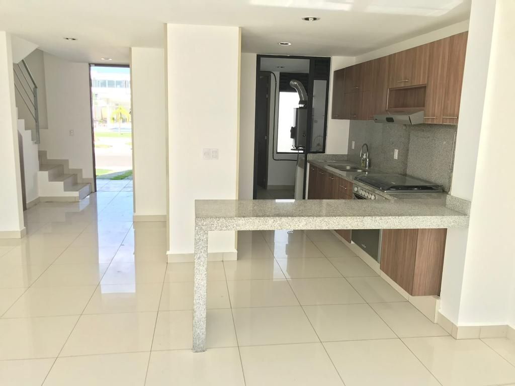 8 de 17: Cocina equipada