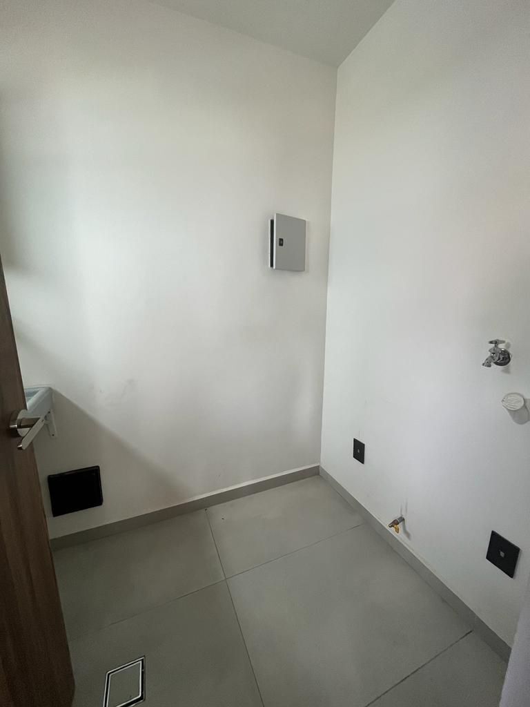 16 of 30: Cuarto de lavado