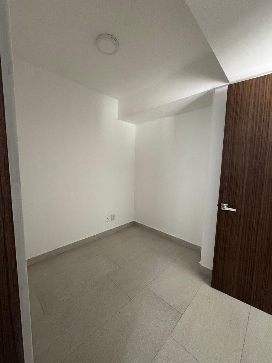 5 de 19: Cuarto de servicio