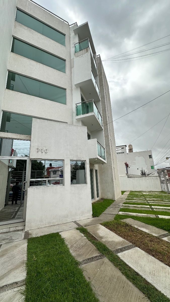 3 de 16