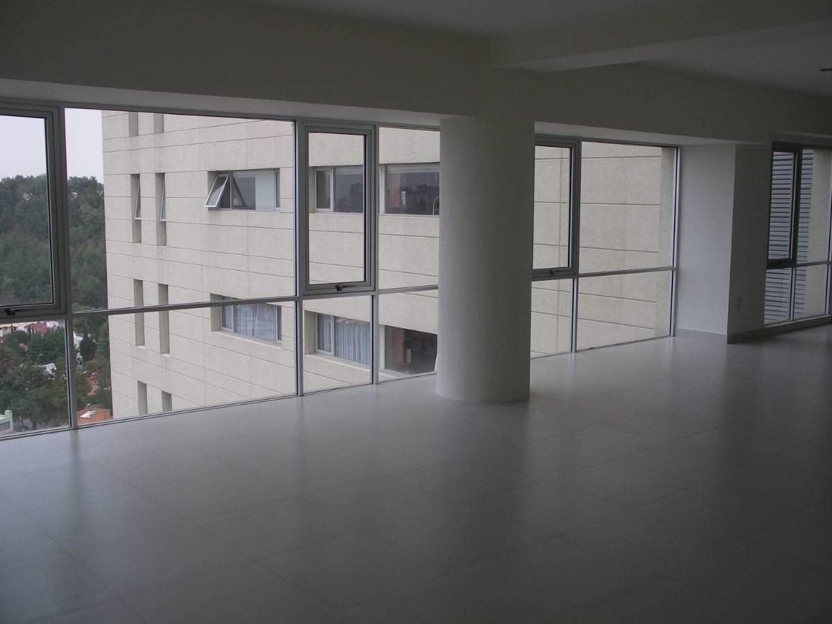 88, Cerrada de La Amargura, Lomas de la Herradura, 52785 con 3 Recámaras, 3 Baños, 260 Metros Cuadrados y 3 Puestos de Estacionamiento