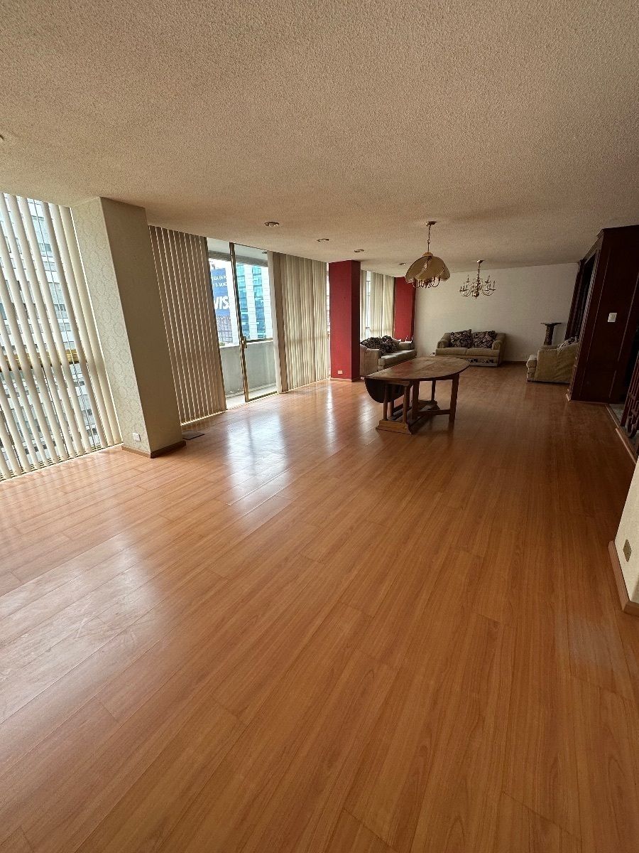 Departamento en Venta en José Luis Lagrange con 3 Recámaras, 2 Baños y 270 Metros Cuadrados Departamento en Venta en José Luis Lagrange con 3 Recámaras, 2 Baños y 270 Metros Cuadrados