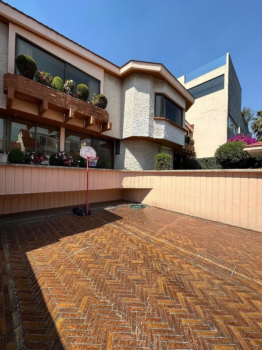 168, Fuente de Trevi, 031, Lomas de Tecamachalco, 53950 con 3 Recámaras, 3 Baños, 307 Metros Cuadrados y 3 Puestos de Estacionamiento 168, Fuente de Trevi, 031, Lomas de Tecamachalco, 53950 con 3 Recámaras, 3 Baños, 307 Metros Cuadrados y 3 Puestos de Estacionamiento