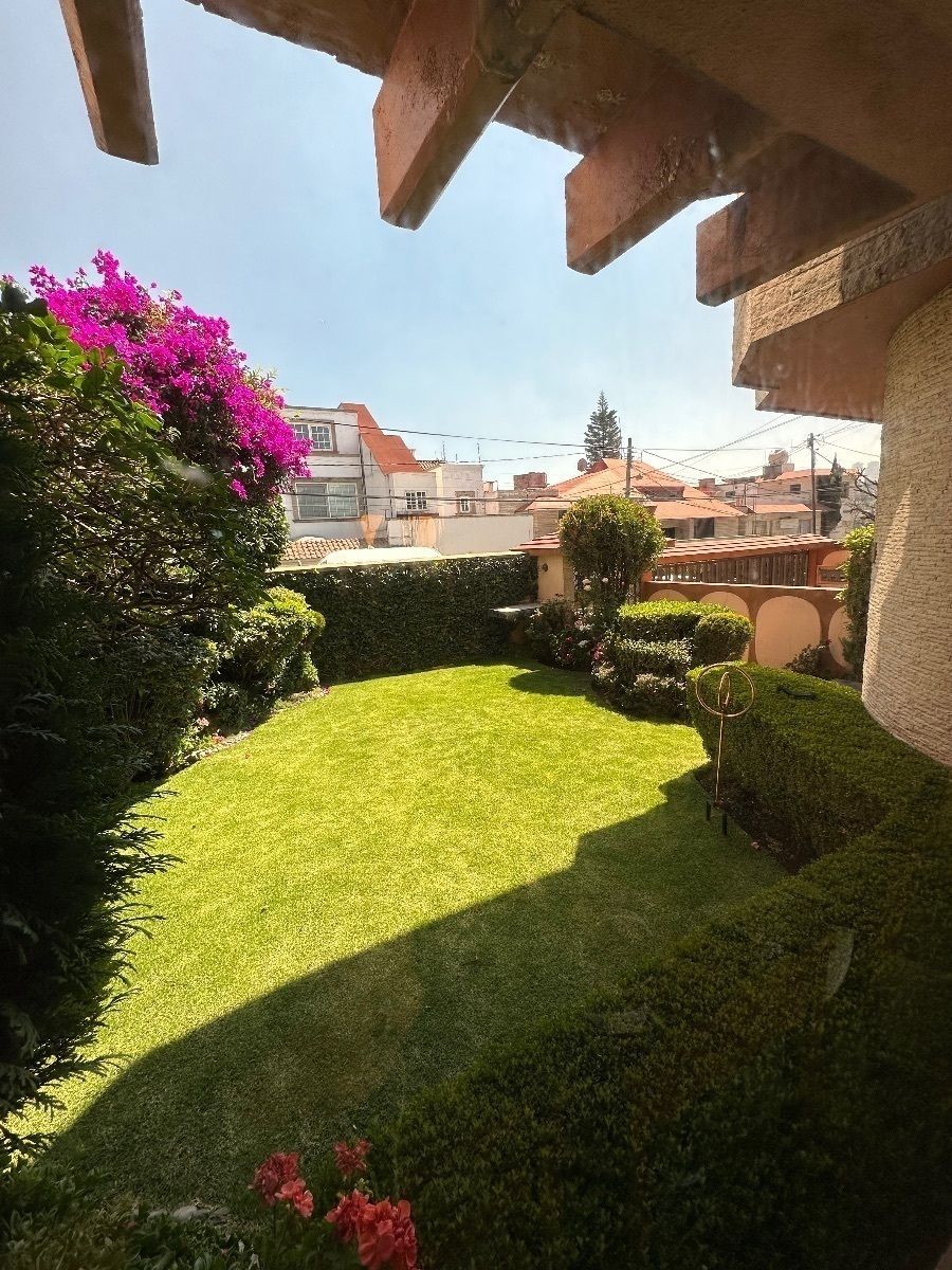 168, Fuente de Trevi, 031, Lomas de Tecamachalco, 53950 con 3 Recámaras, 3 Baños, 307 Metros Cuadrados y 3 Puestos de Estacionamiento 168, Fuente de Trevi, 031, Lomas de Tecamachalco, 53950 con 3 Recámaras, 3 Baños, 307 Metros Cuadrados y 3 Puestos de Estacionamiento