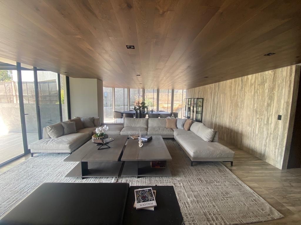 52774, Boulevard Bosque Real, Bosque Real, 52770 con 3 Recámaras, 3 Puestos de Estacionamiento, 3 Baños y 237 Metros Cuadrados