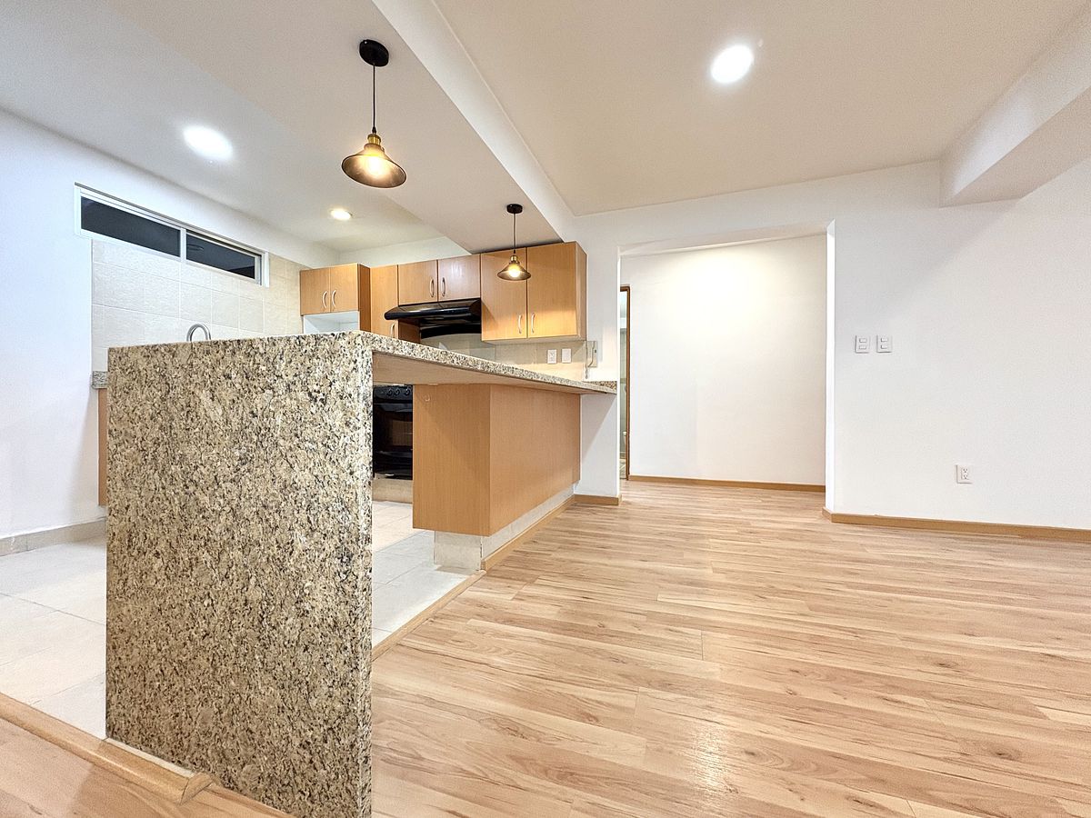 55, Calle Saltillo, Colonia Condesa, 06100