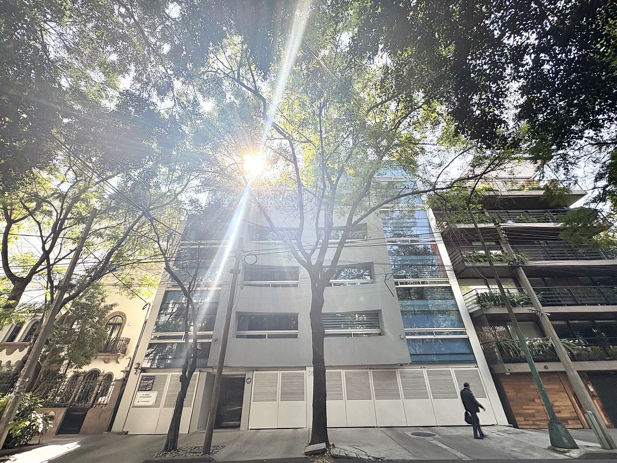 55, Calle Saltillo, Colonia Condesa, 06100