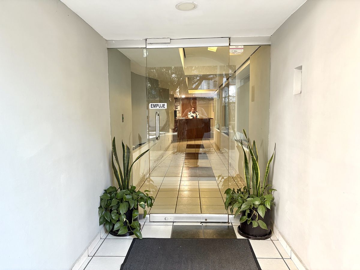 55, Calle Saltillo, Colonia Condesa, 06100