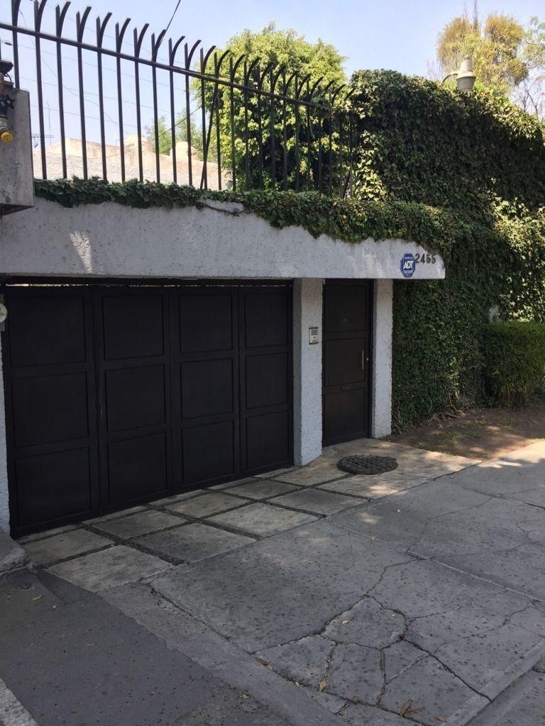 Se vende casa como terreno en reforma en lomas Chapulteoec para remodelar - foto 1