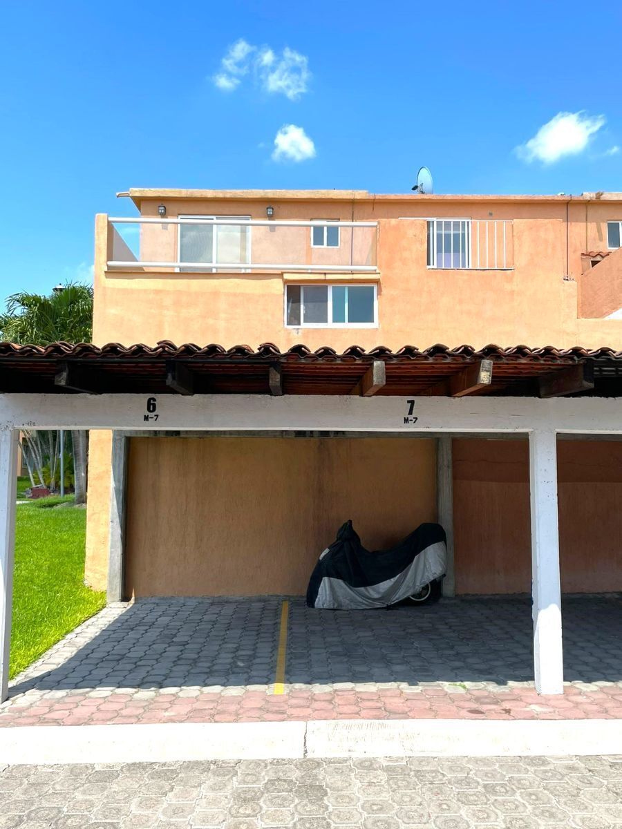 22 de 24: Lugar de estacionamiento.