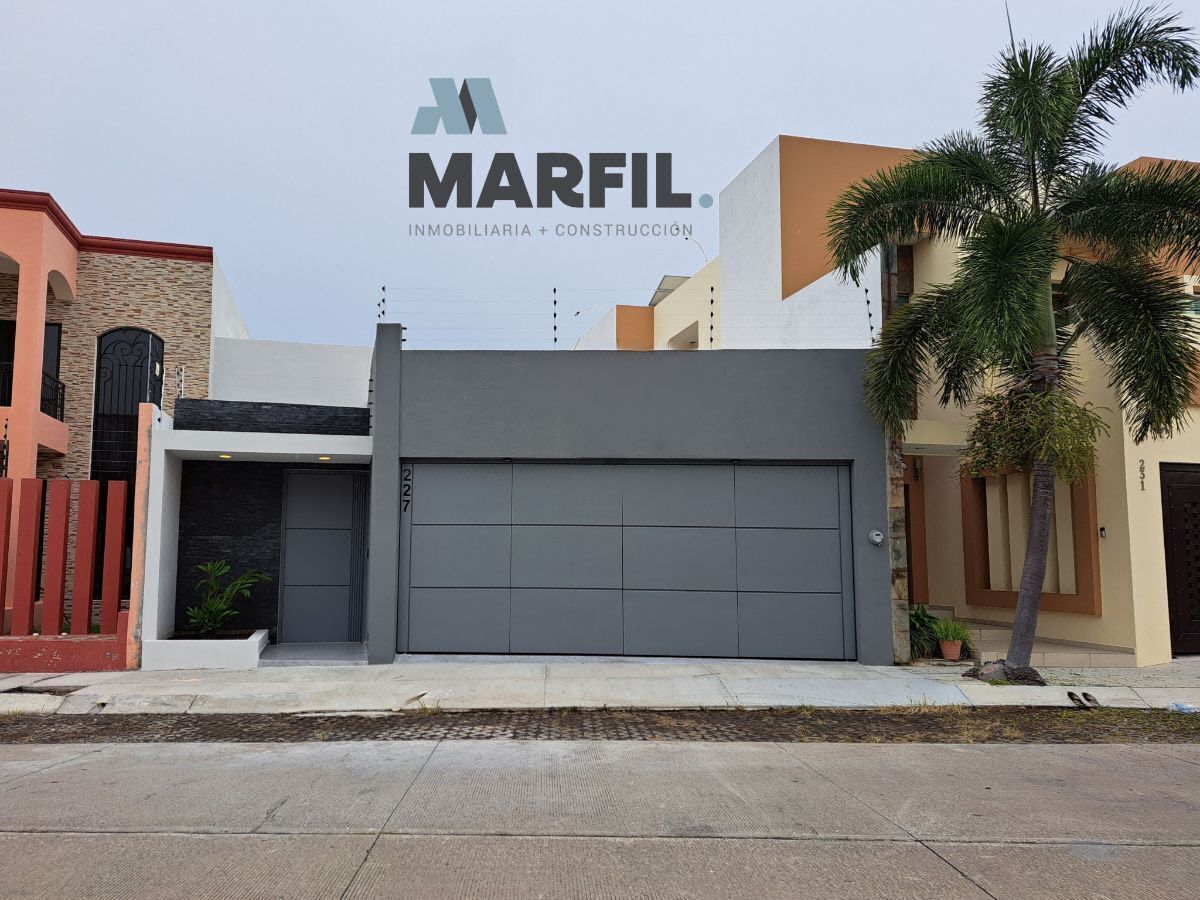 Venta de Residencia de 1 Planta 3 Recámaras y alberca en Real Sta Bárbara Colima