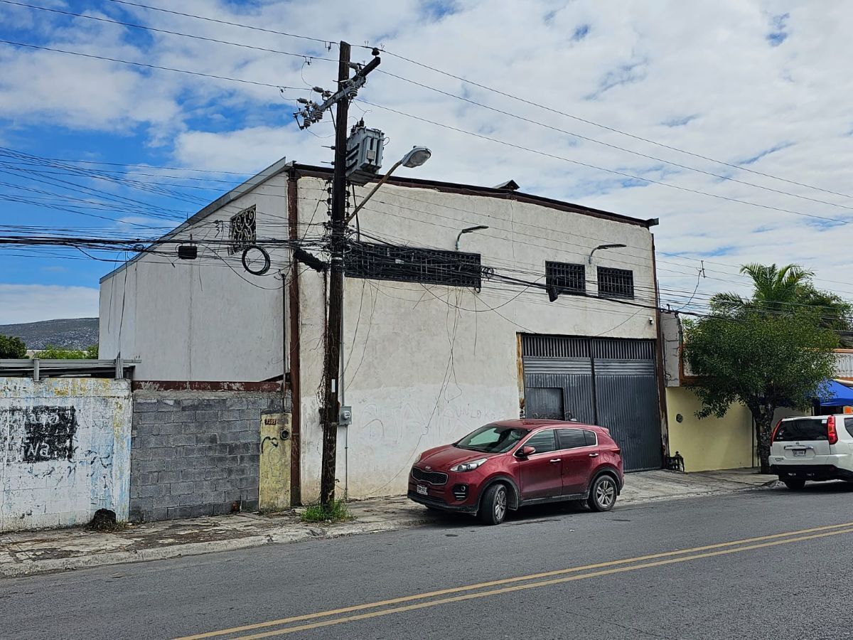 Bodega industrial en Plutarco Elias Calles, Monterrey, foto 3 de 9