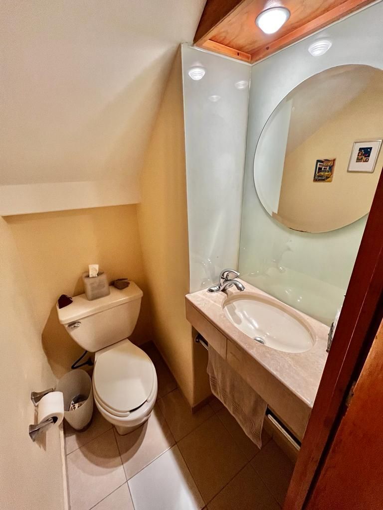 7 de 19: Medio baño