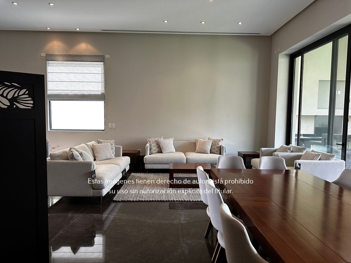 2 de 19: Casa en venta en Colonia del Valle, San Pedro Garza Garcia