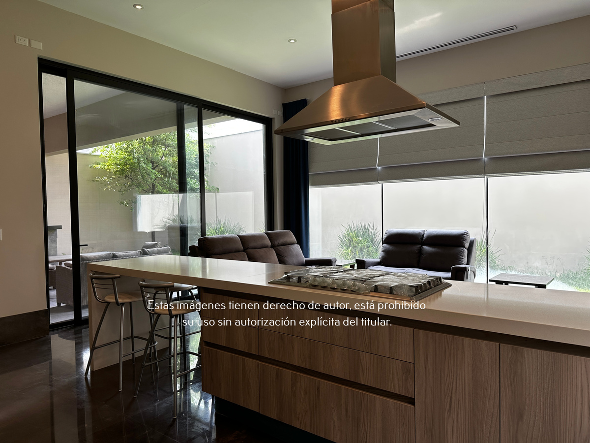 1 of 19: Casa en venta en Colonia del Valle, San Pedro Garza Garcia