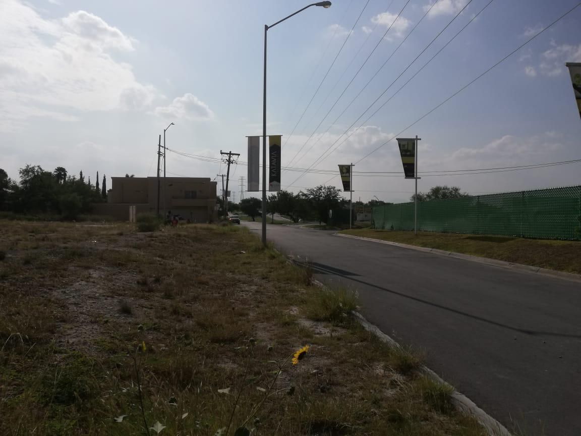 4 of 6: Terreno en renta en fraccionamiento de Rinconada colonial.