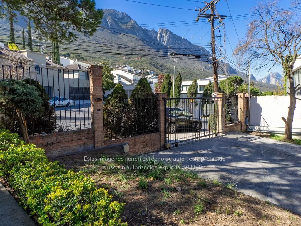 1 de 33: Casa en Venta Col. Villa Montaña
