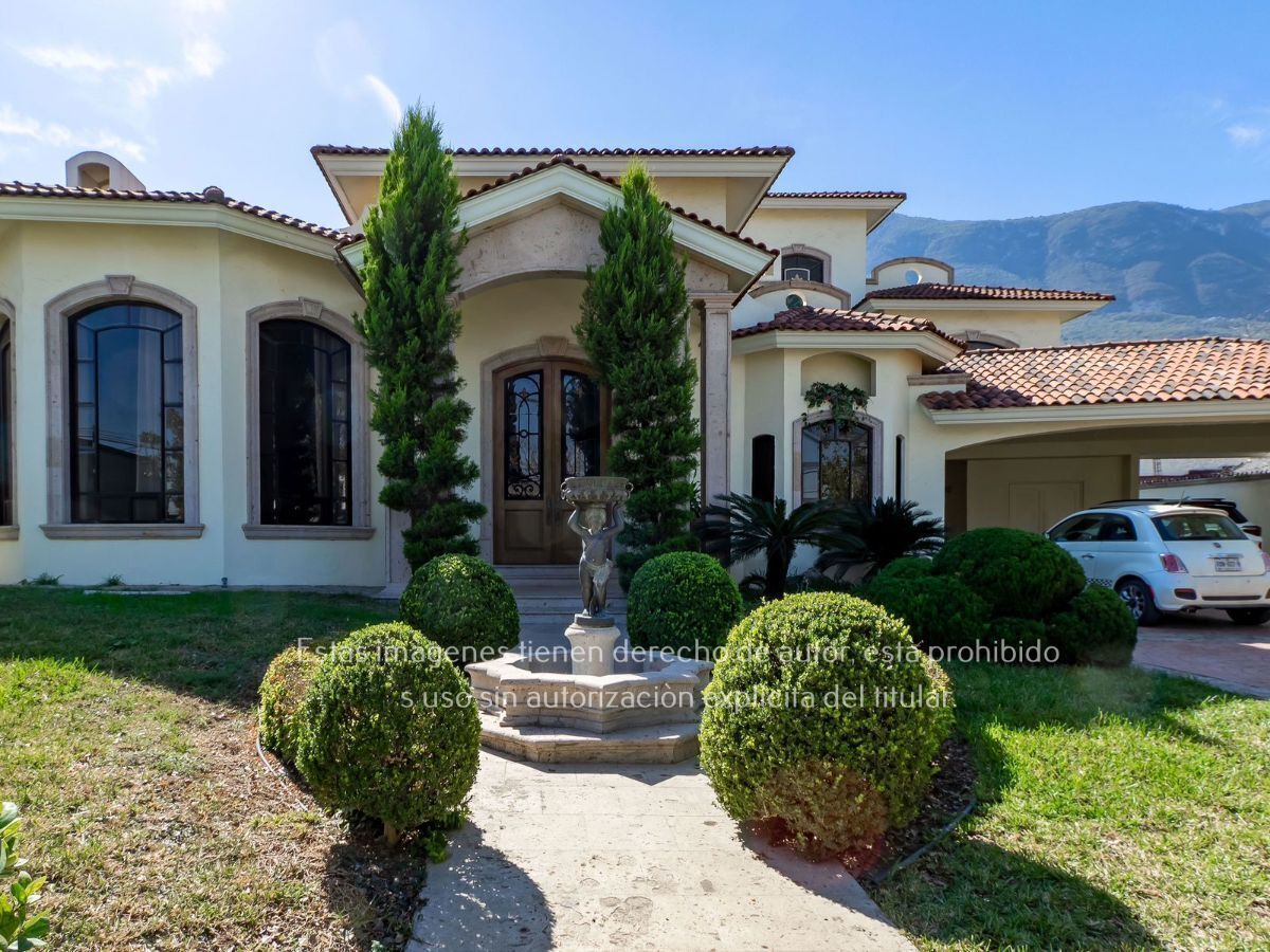 3 de 24: Casa en Venta Lomas del Valle con 4 recámaras