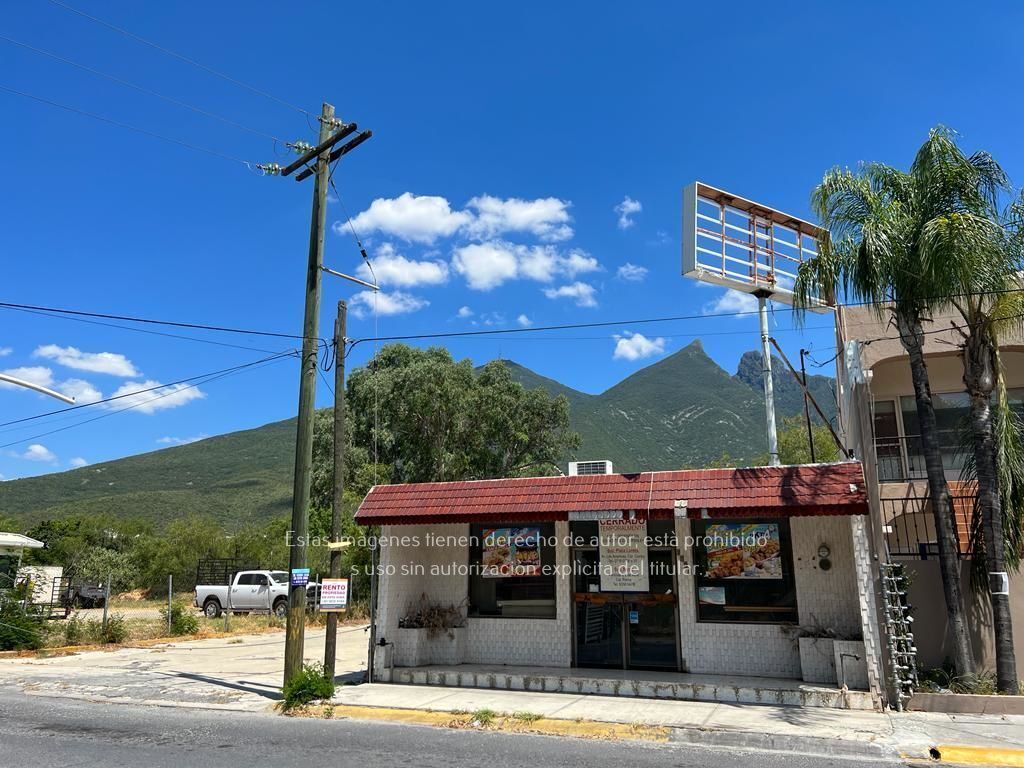 2 de 5: Local Comercial en Venta en Colonia Rincón de La Primavera