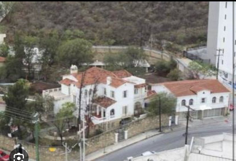 1 de 8: VISTA AEREA CASA