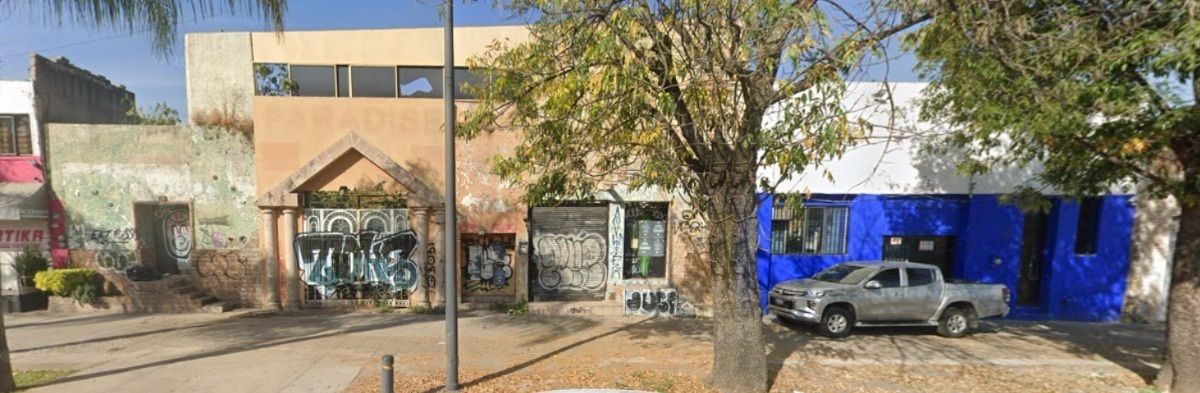 1 de 7: Fachada, única construcción