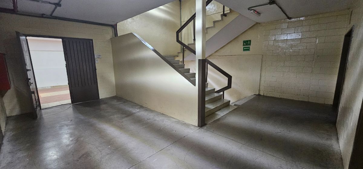 acceso a la bodega, foto 9 de 28