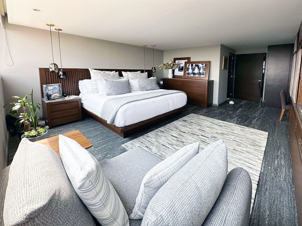 7 of 20: Recámara principal