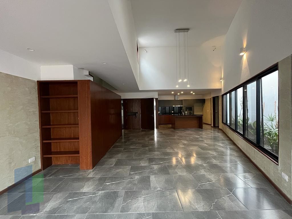 1 de 44: Sala comedor