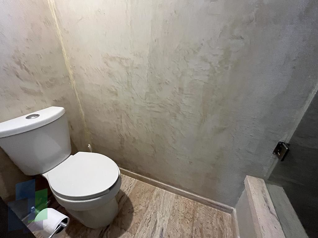 25 de 44