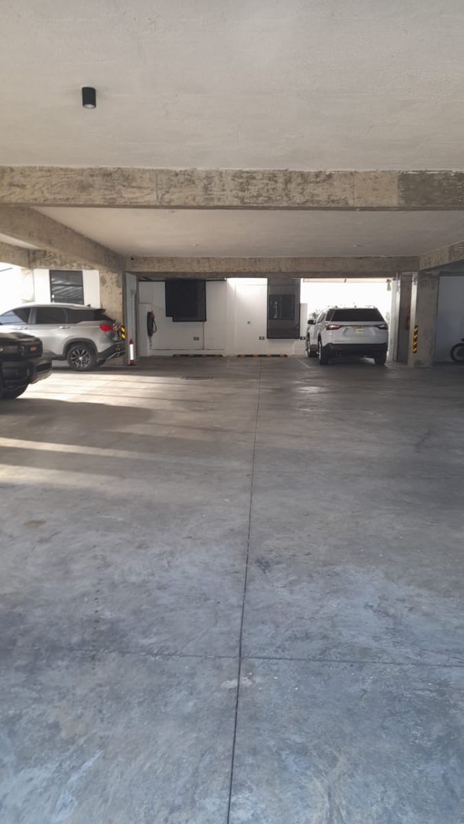 11 de 11: Parking
