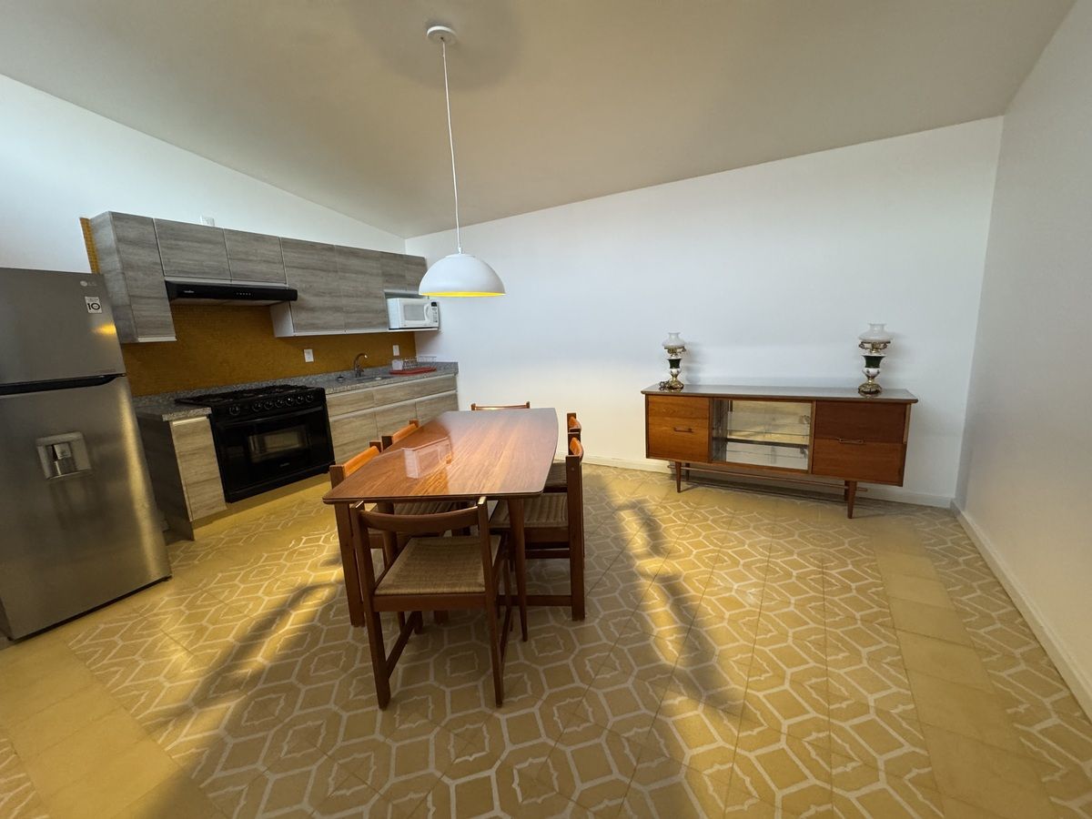 30 de 32: Cocina comedor
