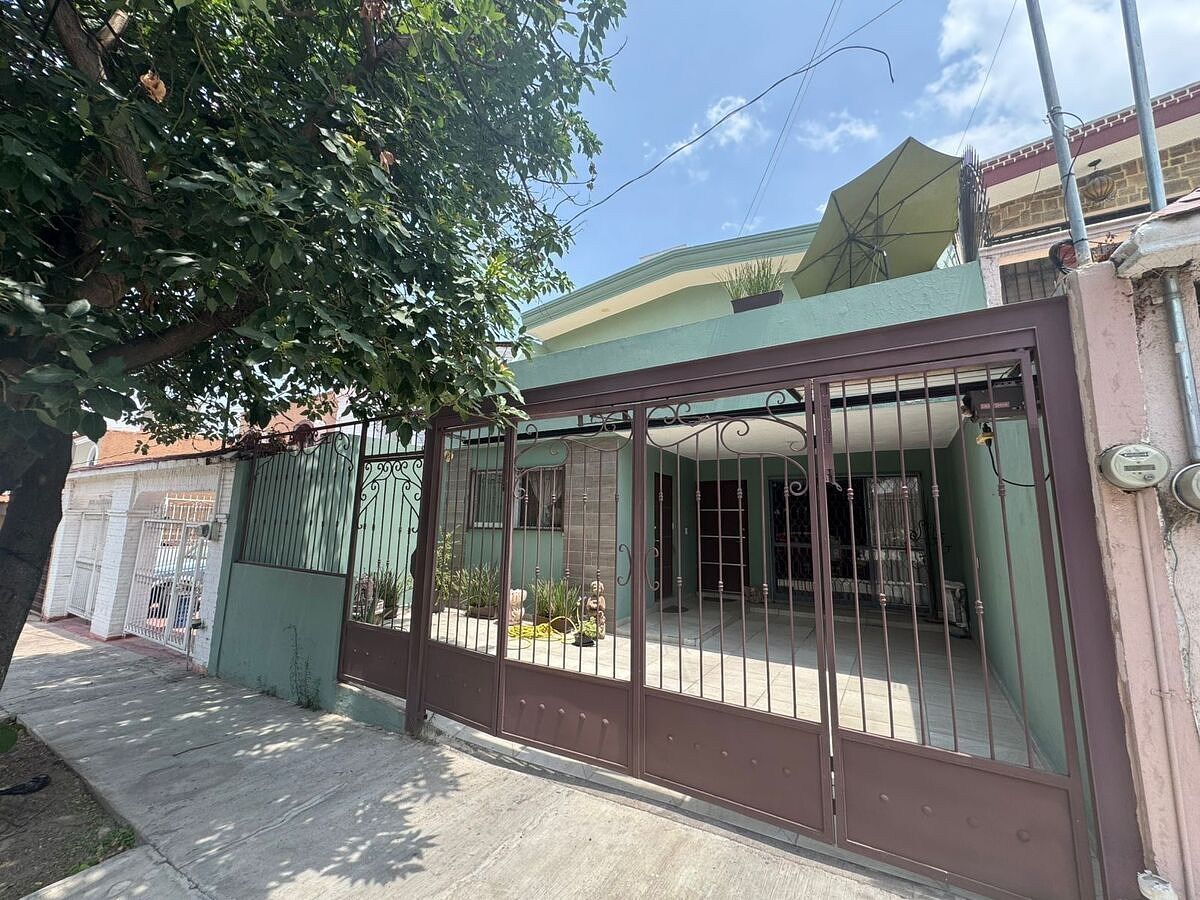 CASA EN VENTA EN PINAR DE LA CALMA., foto 1 de 15