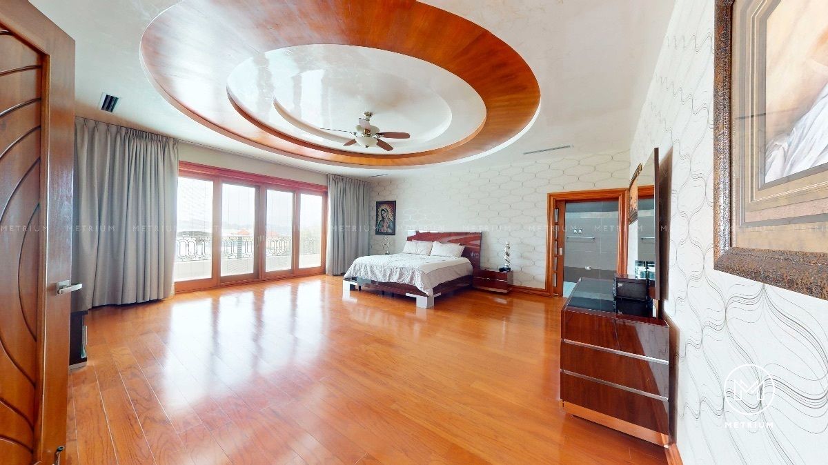 18 de 47: Recámara Principal con Baño y Armario